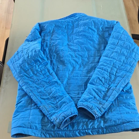 Patagonia Men's Puffer Coat - Picture 11 of 13